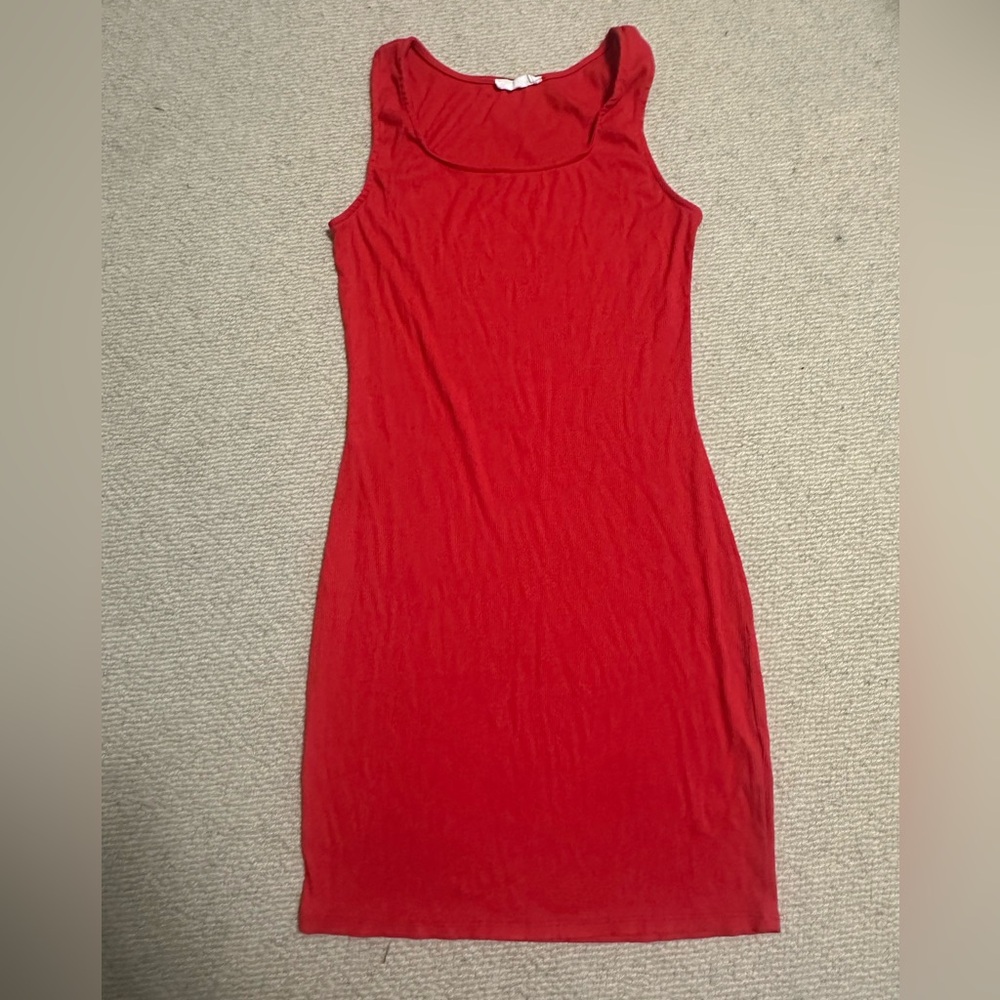 Red bodycon dress